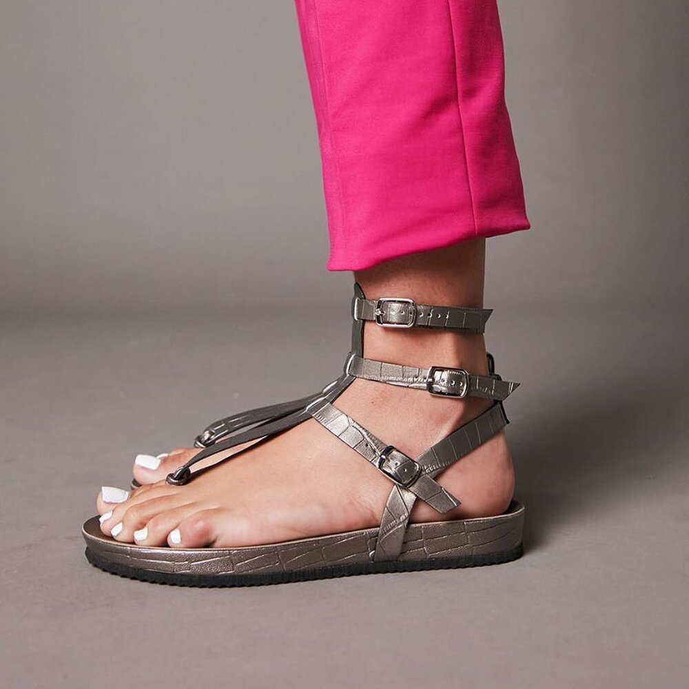 DAVID ISAAC 🆕 SANDALS Flat SIZE 6 PEWTER Color Style: BELINDA NWT Box included